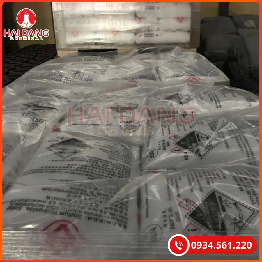 Xút Vảy Sodium Hydroxide NaOH 99% Đài Loan 25kg/bao Tại Quảng Ninh