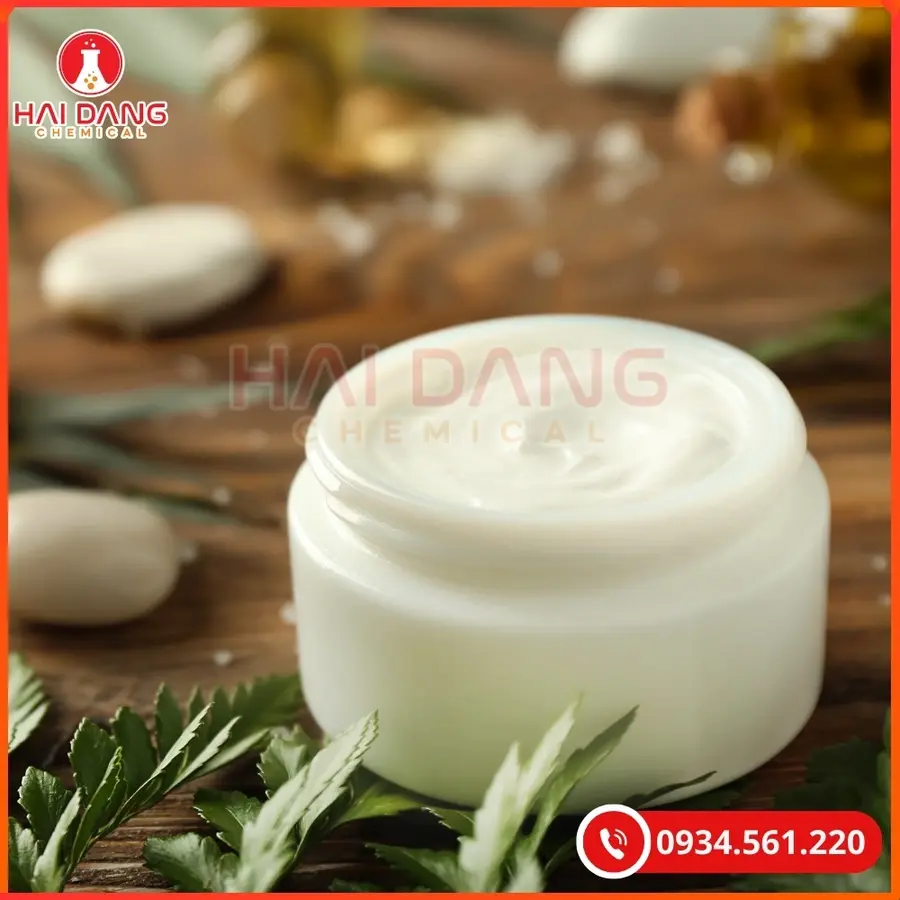 Vitamin E Dạng Dầu Dl-Alpha Tocopheryl Acetate Trung Quốc Tại Quảng Ninh